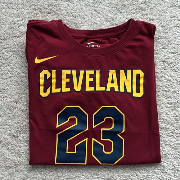 Boys Nike LeBron t-shirt - Picture 6 of 6